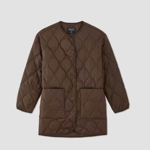 Everlane The ReNew Quilted Mid-Length Liner